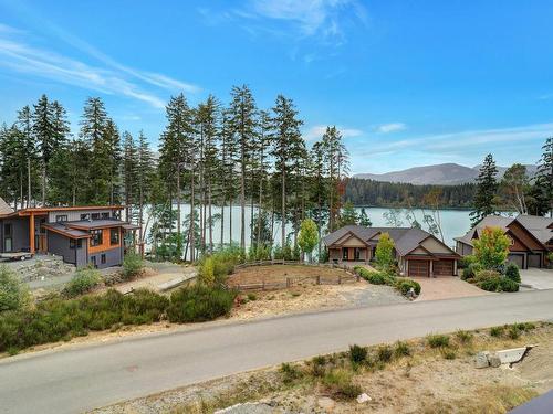 9388 Lakefront Rise, Lake Cowichan, BC 