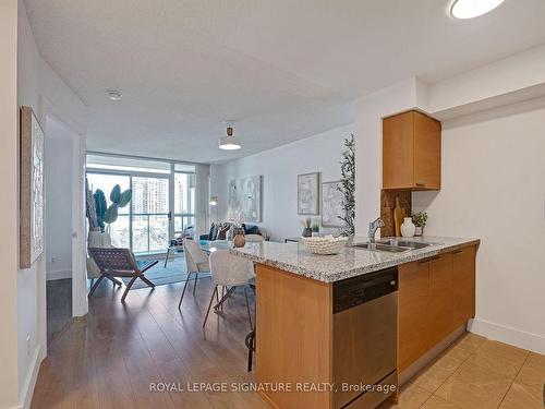 806-18 Harrison Garden Blvd, Toronto, ON - Indoor Photo Showing Kitchen With Double Sink