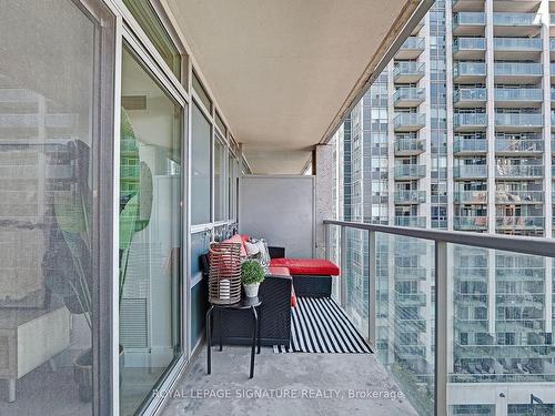 806-18 Harrison Garden Blvd, Toronto, ON - Outdoor With Balcony With Exterior