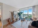 806-18 Harrison Garden Blvd, Toronto, ON  - Indoor Photo Showing Living Room 