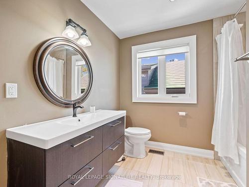 109 Symons St, Toronto, ON - Indoor Photo Showing Bathroom