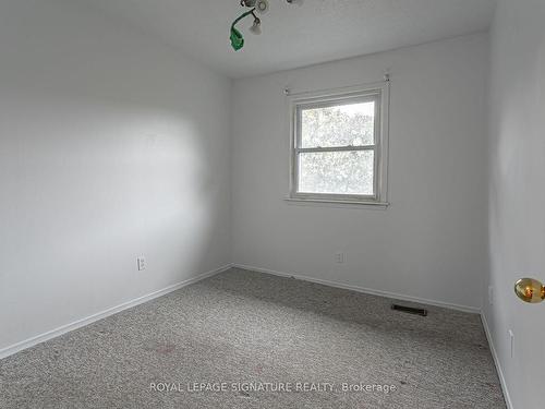 1128 Southdale Rd E, London, ON - Indoor Photo Showing Other Room