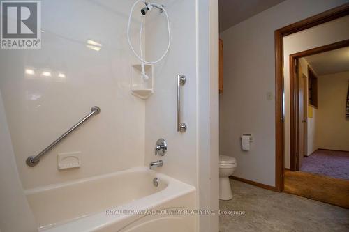 152 King Street, Kawartha Lakes (Woodville), ON - Indoor Photo Showing Bathroom