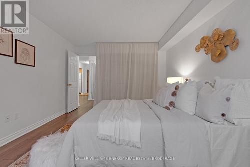 213 - 1200 Don Mills Road, Toronto (Banbury-Don Mills), ON - Indoor Photo Showing Bedroom