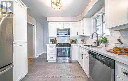 29 Michael Boulevard, Whitby (Lynde Creek), ON - Indoor Photo Showing Kitchen