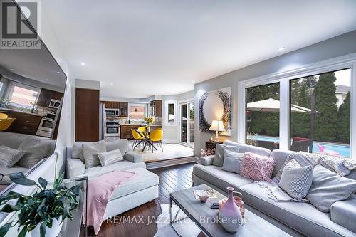 3 Rothean Drive, Whitby (Lynde Creek), ON - Indoor Photo Showing Living Room