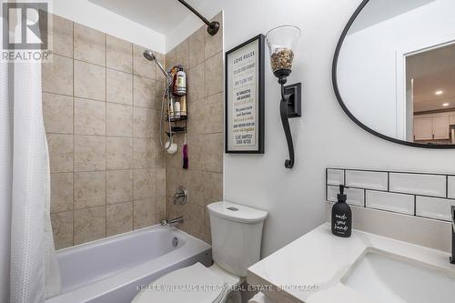 207 - 131 Taunton Road E, Oshawa (Centennial), ON - Indoor Photo Showing Bathroom