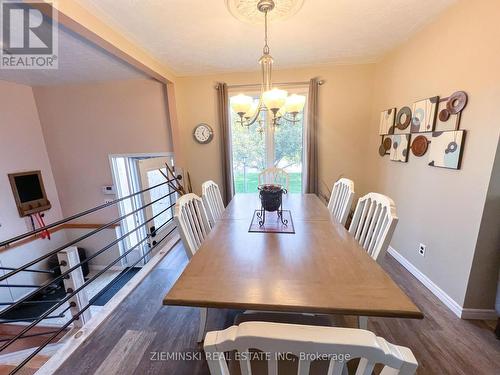 424 Frontenac Crescent, Timmins, ON - Indoor Photo Showing Dining Room