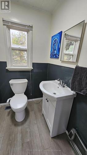 63 Silver Street, Cobalt, ON - Indoor Photo Showing Bathroom