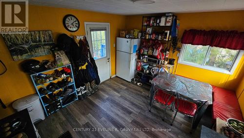 63 Silver Street, Cobalt, ON - Indoor Photo Showing Other Room