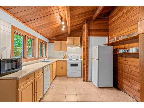 Kitchen - 466 Ch. Du Lac-Mercier, Mont-Tremblant, QC - Indoor Photo Showing Kitchen