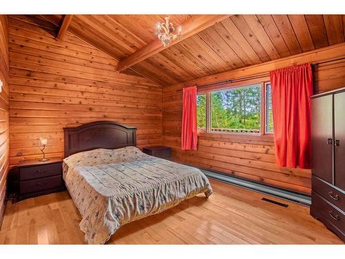 Bedroom - 466 Ch. Du Lac-Mercier, Mont-Tremblant, QC - Indoor Photo Showing Bedroom