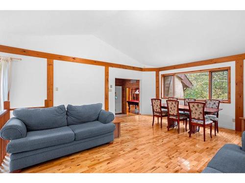 Living room - 466 Ch. Du Lac-Mercier, Mont-Tremblant, QC - Indoor Photo Showing Living Room