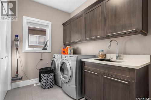 506 Gillies Cove, Saskatoon, SK - Indoor Photo Showing Laundry Room