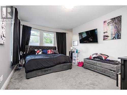 840 Stockley Street Unit# 3, Kelowna, BC - Indoor Photo Showing Bedroom