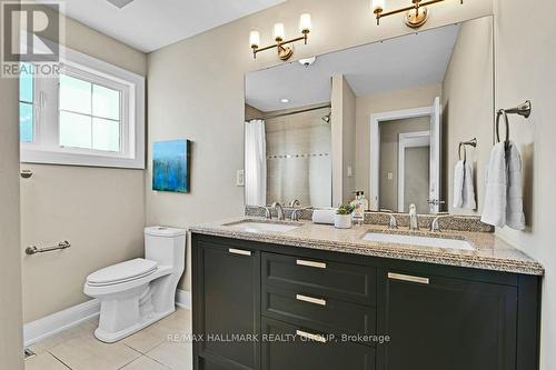 1326 Kingston Avenue, Ottawa, ON - Indoor Photo Showing Bathroom