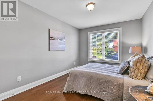 1326 Kingston Avenue, Ottawa, ON - Indoor Photo Showing Bedroom