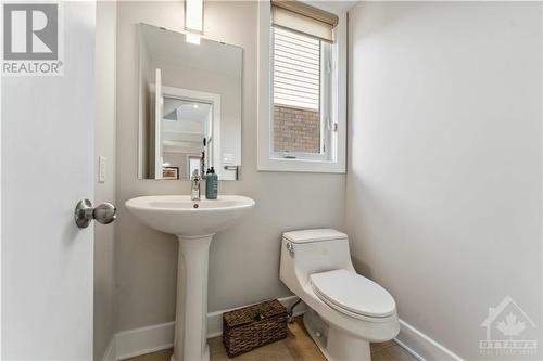 10 Grenwich Circle, Ottawa, ON - Indoor Photo Showing Bathroom