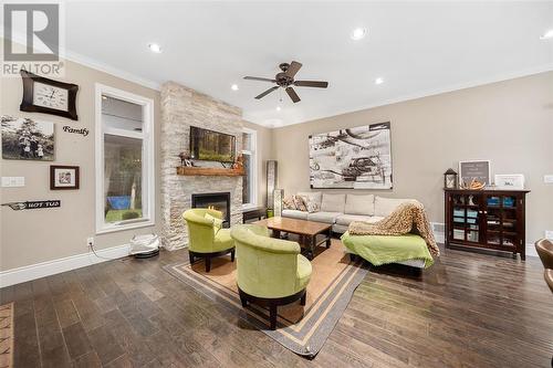 765 Remington Court, Sarnia, ON - Indoor Photo Showing Living Room With Fireplace