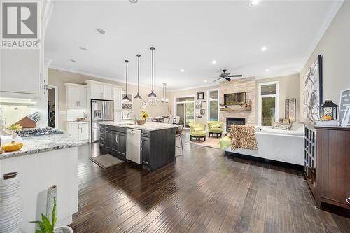 765 Remington Court, Sarnia, ON - Indoor Photo Showing Kitchen With Fireplace With Upgraded Kitchen