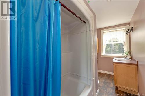 70 Baxter, Lower Coverdale, NB - Indoor Photo Showing Bathroom