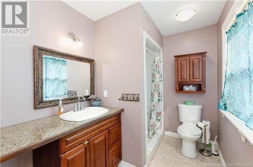 70 Baxter, Lower Coverdale, NB - Indoor Photo Showing Bathroom