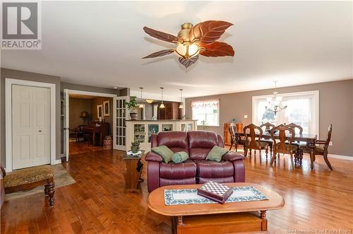 70 Baxter, Lower Coverdale, NB - Indoor Photo Showing Living Room