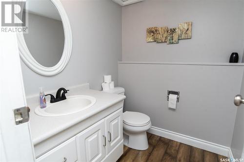 310 8Th Street E, Wynyard, SK - Indoor Photo Showing Bathroom