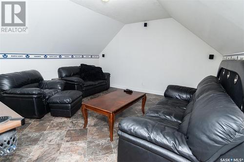 310 8Th Street E, Wynyard, SK - Indoor Photo Showing Living Room