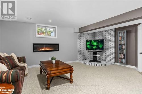 3 Cormack Crescent, Bracebridge (Macaulay), ON - Indoor Photo Showing Living Room With Fireplace