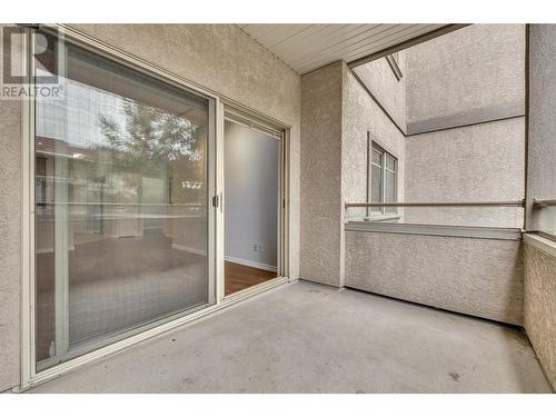 1007 Harvey Avenue Unit# 204, Kelowna, BC - Outdoor With Exterior