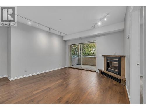 1007 Harvey Avenue Unit# 204, Kelowna, BC - Indoor With Fireplace