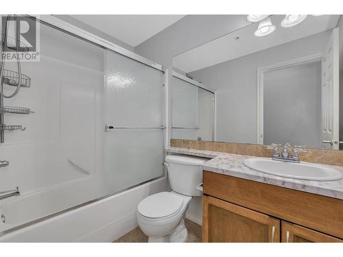 1007 Harvey Avenue Unit# 204, Kelowna, BC - Indoor Photo Showing Bathroom