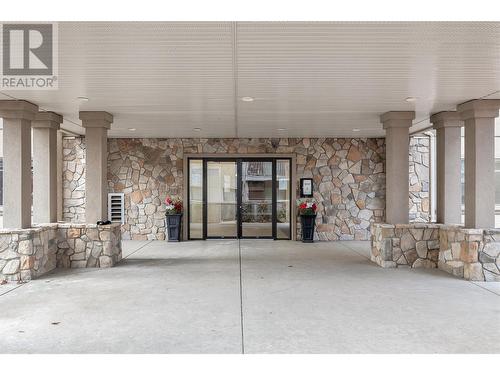 1007 Harvey Avenue Unit# 204, Kelowna, BC - Outdoor