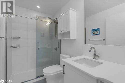 681 Yonge Street Unit# 311, Barrie, ON - Indoor Photo Showing Bathroom