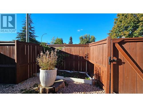 505 Francis Avenue Unit# 4, Kelowna, BC - Outdoor