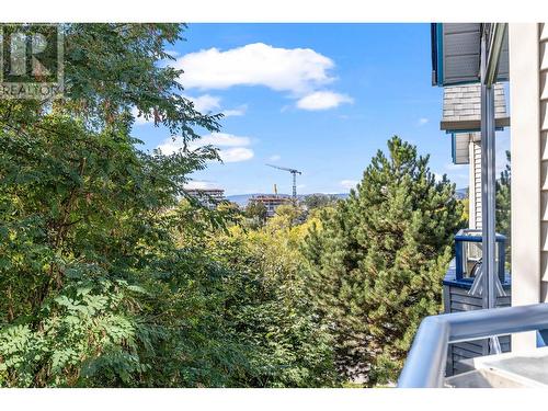 3283 Casorso Road Unit# 303, Kelowna, BC - Outdoor