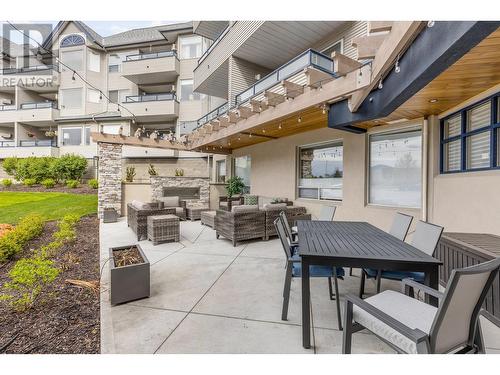 3283 Casorso Road Unit# 303, Kelowna, BC - Outdoor With Balcony