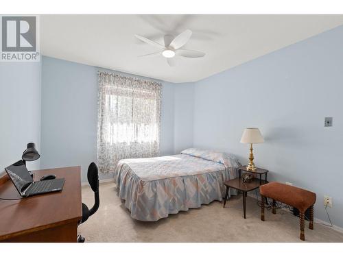 3283 Casorso Road Unit# 303, Kelowna, BC - Indoor Photo Showing Bedroom