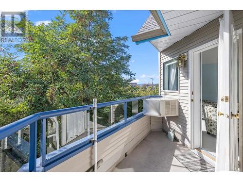 3283 Casorso Road Unit# 303, Kelowna, BC - Outdoor With Balcony With Exterior