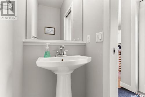 3297 Copeland Road, Regina, SK - Indoor Photo Showing Bathroom