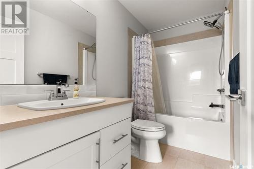 3297 Copeland Road, Regina, SK - Indoor Photo Showing Bathroom