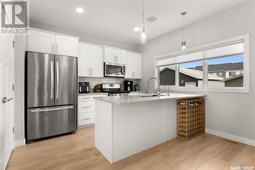 3297 Copeland Road, Regina, SK - Indoor Photo Showing Kitchen With Stainless Steel Kitchen With Upgraded Kitchen