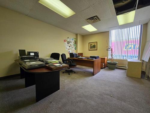 Office - 1475 Rue Cunard, Laval (Chomedey), QC - Indoor