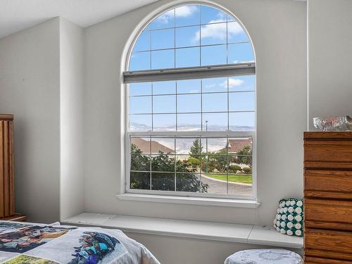 47-1575 Springhill Drive, Kamloops, BC - Indoor Photo Showing Bedroom