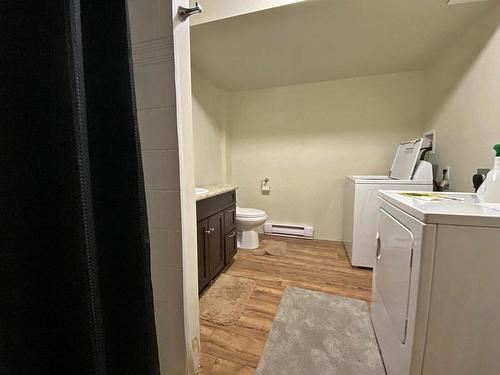 324 Dunlevy Road, Clearwater, BC - Indoor Photo Showing Laundry Room