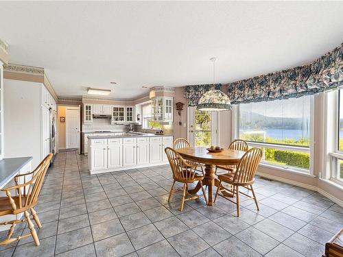 8446 Rumming Rd, Lantzville, BC 