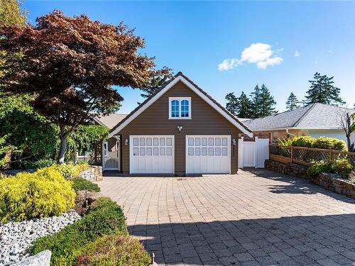 2555 Newman Rd, Central Saanich, BC 