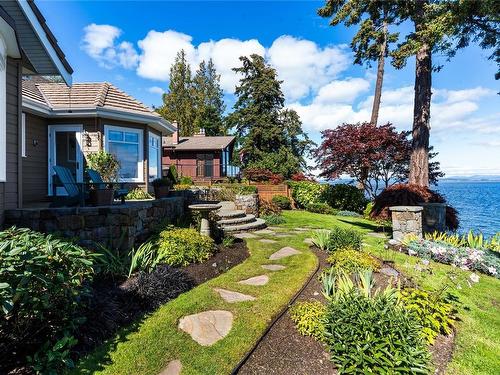 2555 Newman Rd, Central Saanich, BC 