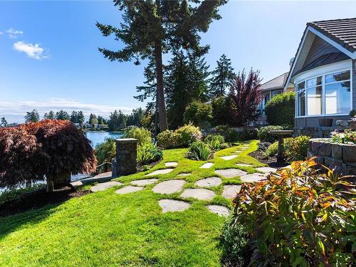 2555 Newman Rd, Central Saanich, BC 